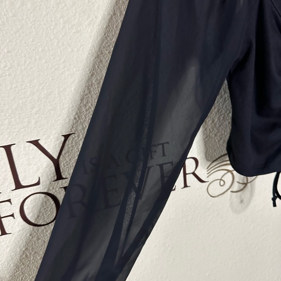 EUC rue 21 Crop Top - Picture 9 of 14